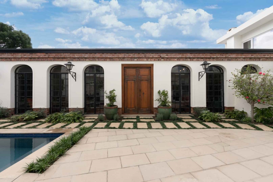 6 Bedroom Property for Sale in Claremont Upper Western Cape